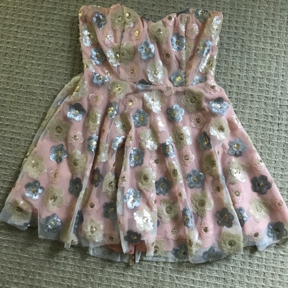 Nasty Gal pink dress worn once! - Picture 2 of 3